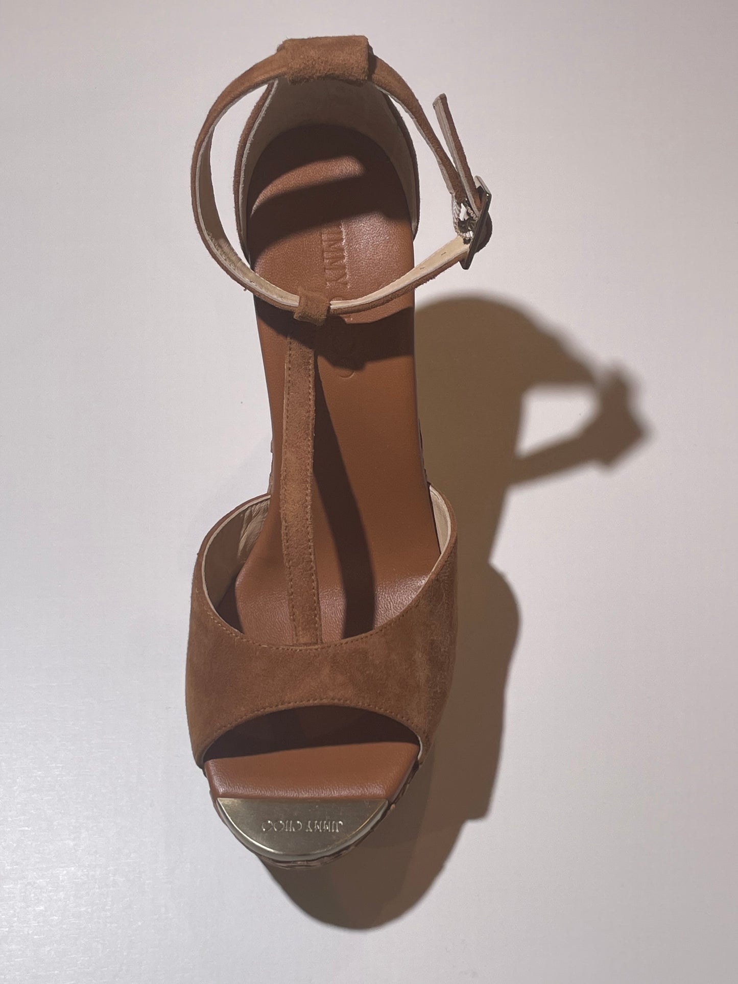 Jimmy Choo Plateausandale, camel in 41