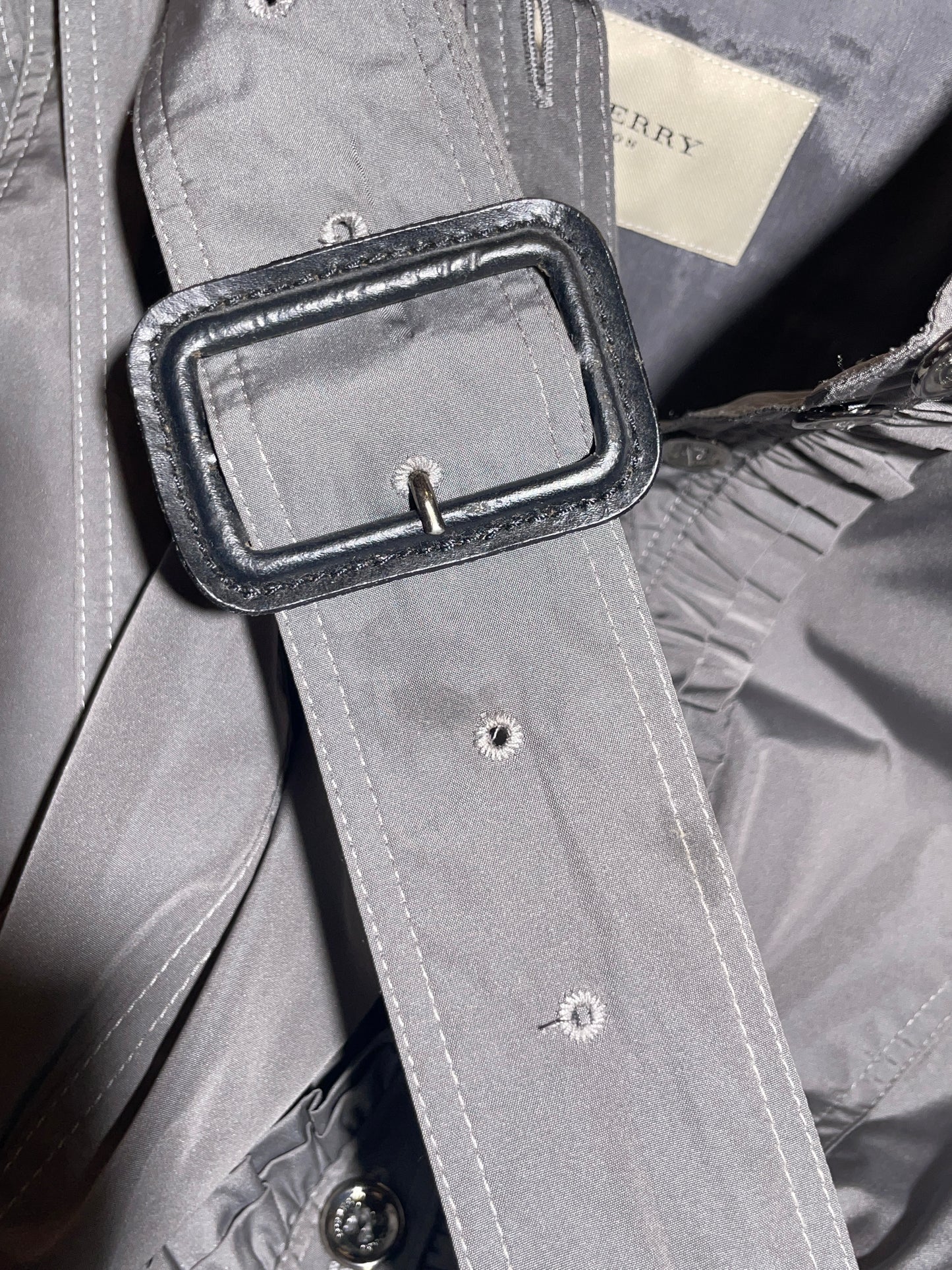 Burberry, Kleid grau Kurzarm mit Gürtel in 38