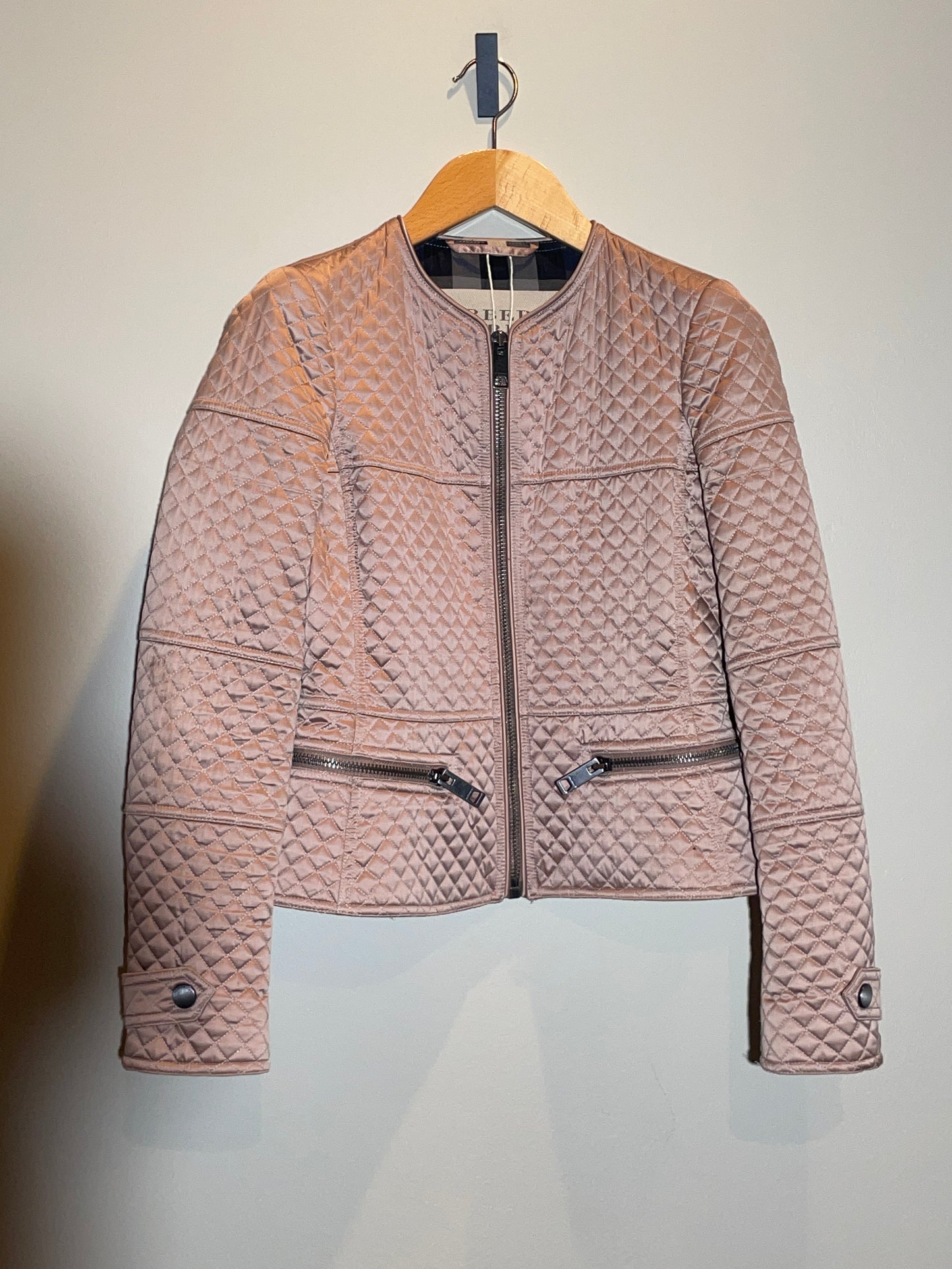 Burberry, Steppjacke puderfarben in 34