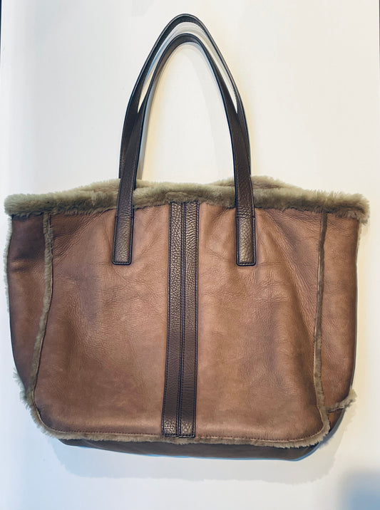 Tod‘s Shopper mit Fellfutter