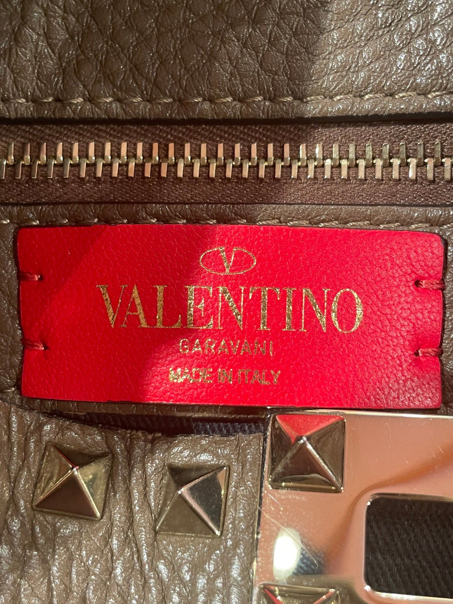 Valentino Garavani, Rockstud Hobo, Schultertasche braun