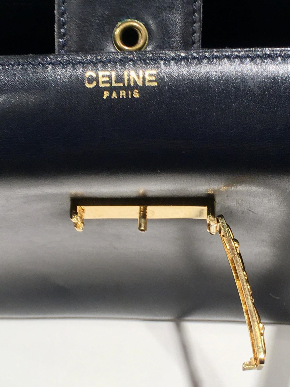 Céline vintage Handtasche blau mit Goldschließe