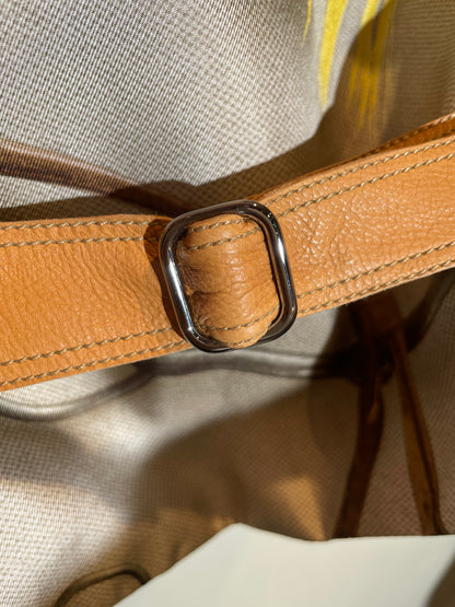 Hermès Lederweste, hellbraun mit Seiden - Rücken in 36