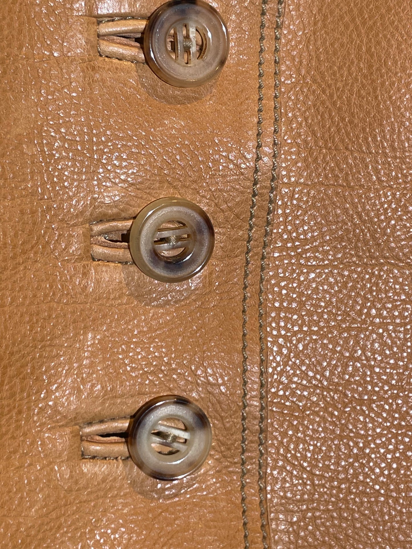 Hermès Lederweste, hellbraun mit Seiden - Rücken in 36