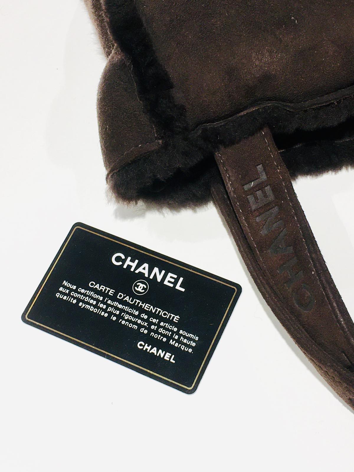 Chanel Tasche braun aus Veloursleder und Fell