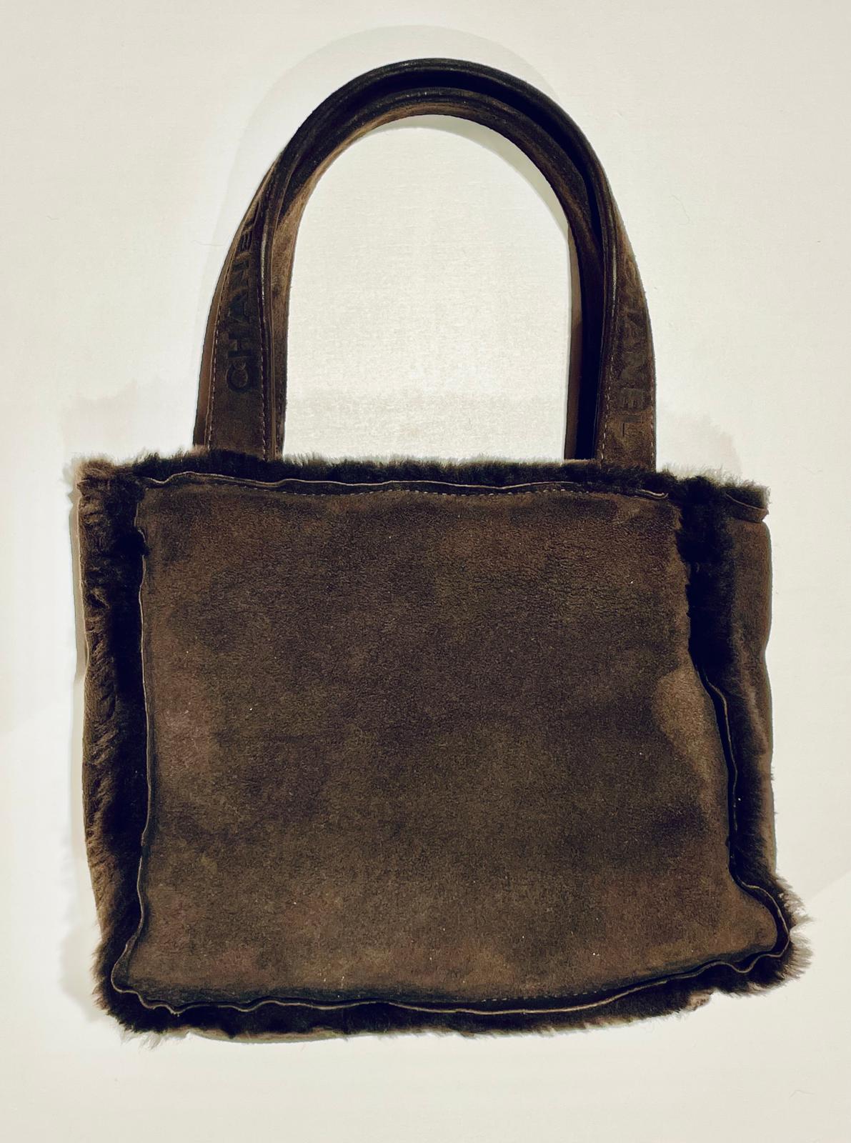 Chanel Tasche braun aus Veloursleder und Fell